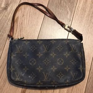 Louis Vuitton Pocket Book